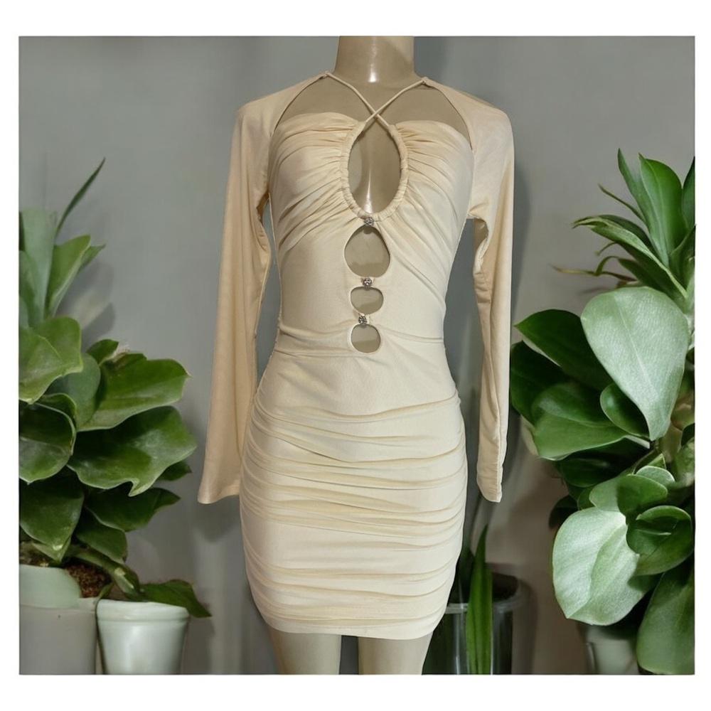 Elegant Cream‎ Long Sleeve Fashion Dress